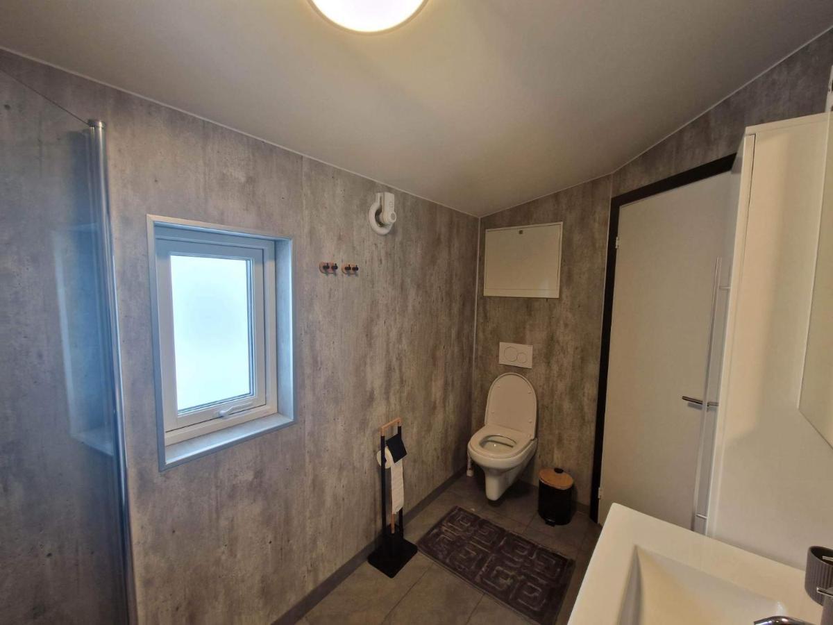 Northern Living 2 Room With Shared Bathroom Tromso Exterior photo